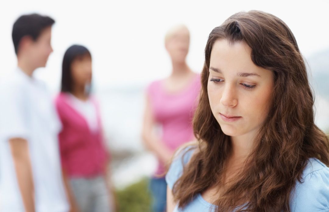 O Silêncio que Fala: Ser Mulher Autista, a Solidão Escolhida e os Dilemas da Maternidade